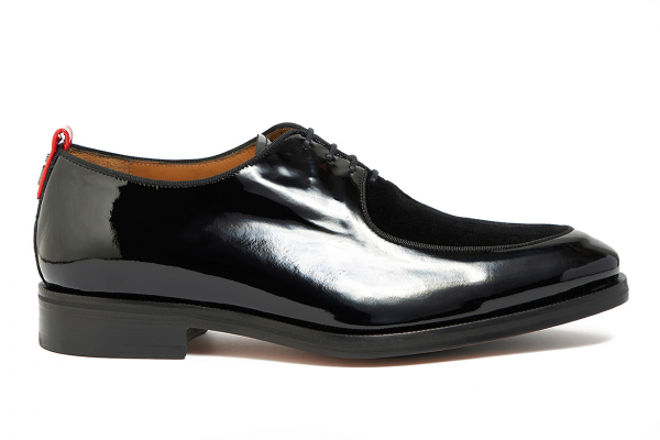 Black Varnished Shoes: Mr Kennedy – The Baron's Cage